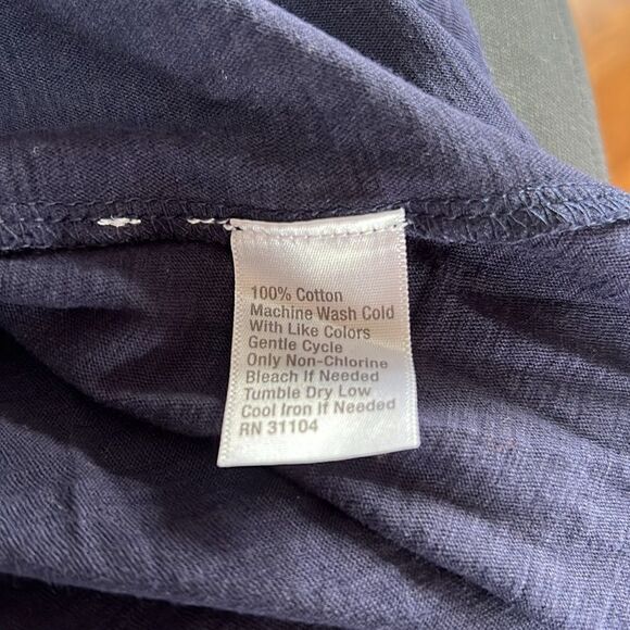 Crown & Ivy Top Navy Small NWT - Picture 3 of 3